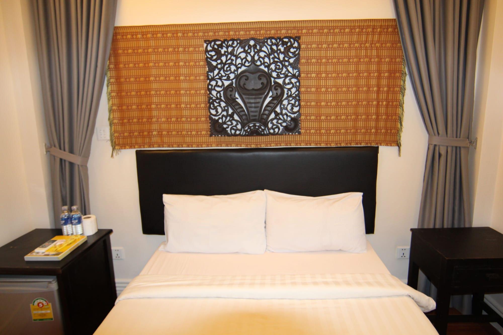 โรงแมนาคา อังกอร์ Hotel เสียมราฐ ภายนอก รูปภาพ