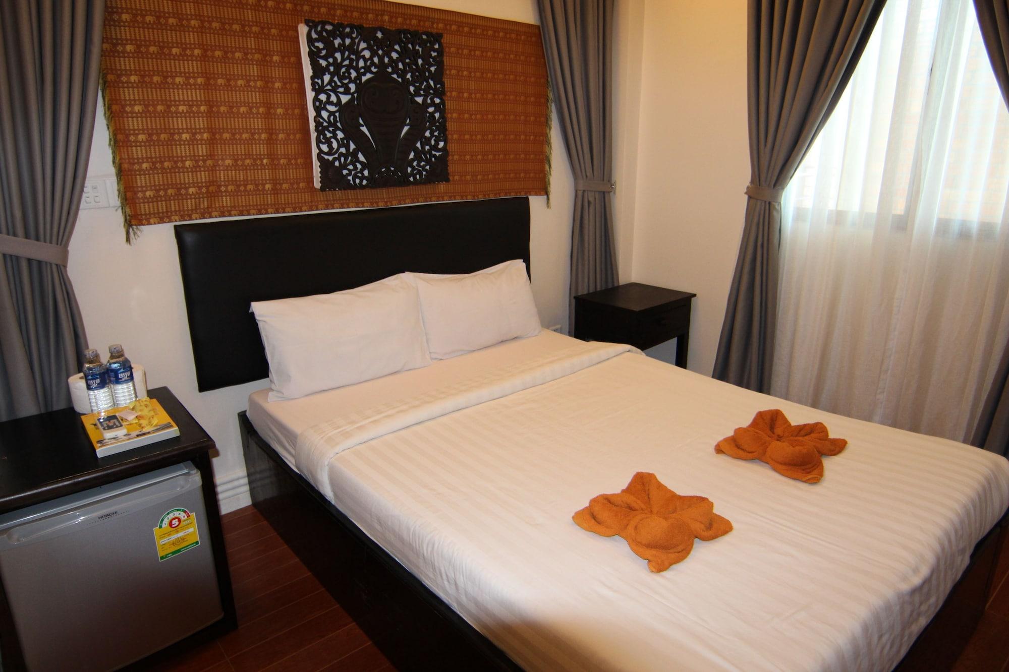 โรงแมนาคา อังกอร์ Hotel เสียมราฐ ภายนอก รูปภาพ