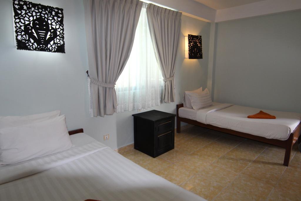 โรงแมนาคา อังกอร์ Hotel เสียมราฐ ภายนอก รูปภาพ